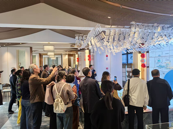 康养+旅游，，激活墟落振兴新引擎