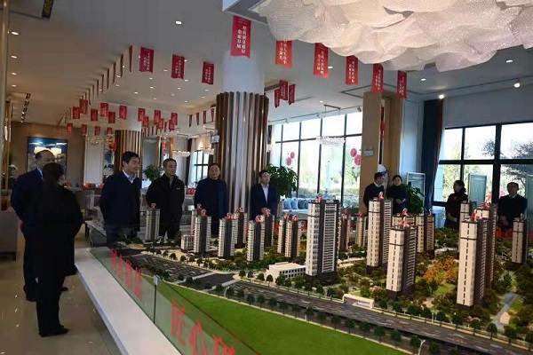 省必发集团外部董事调研徽盐地产六安项目、霍邱项目